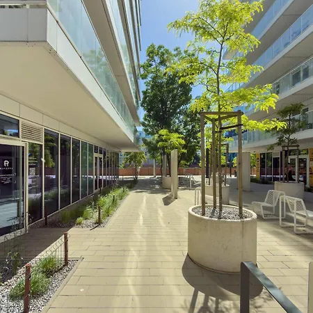 Modern In The Centre Close To The Market Square By Renters